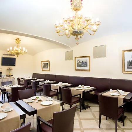 Palazzo Guardati Hotell 4*