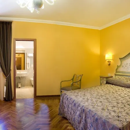 Palazzo Guardati Hotell 4*