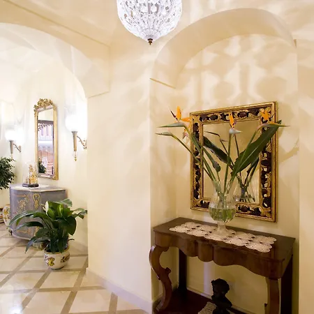 ホテル パラッツォ グアルダティ