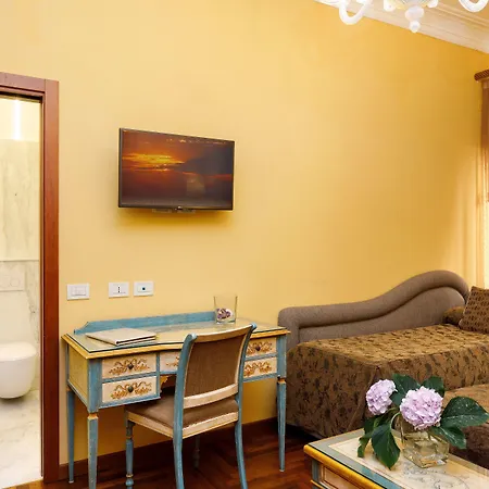 パラッツォ グアルダティ 4* ソレント