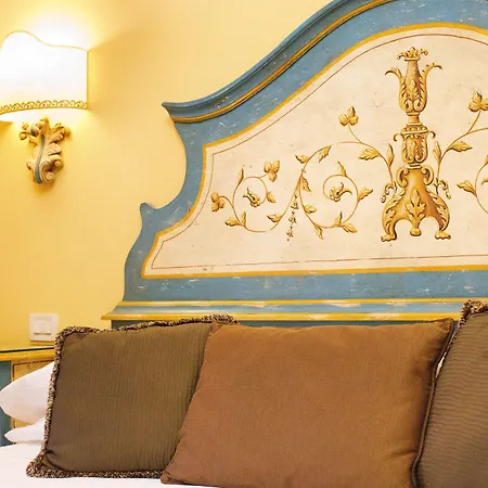 Palazzo Guardati Hotel