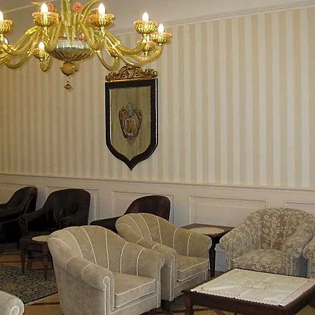 Palazzo Guardati 4*