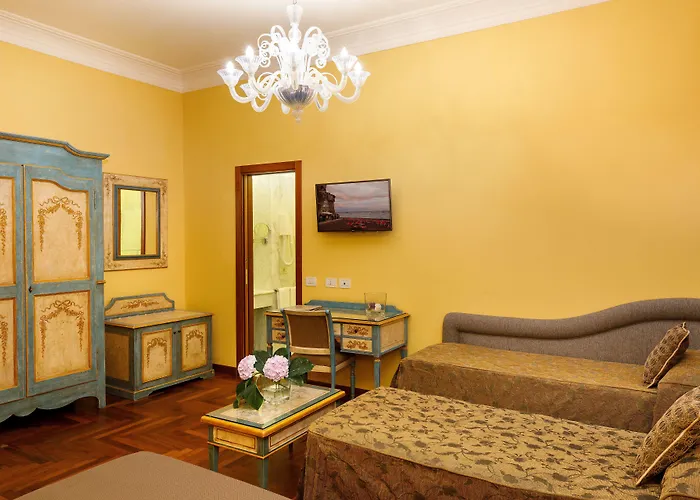 Palazzo Guardati Hotel