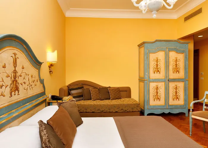 Hotel Palazzo Guardati 4*