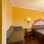 Palazzo Guardati Hotel 4*