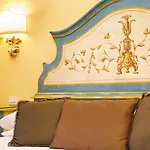 Palazzo Guardati Hotel