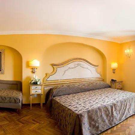 Palazzo Guardati 4*