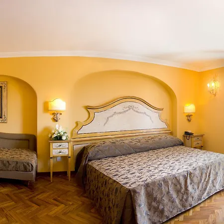 Palazzo Guardati Hotel