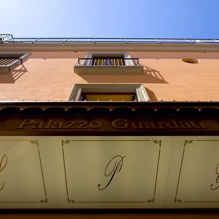 Hotel Palazzo Guardati 4*